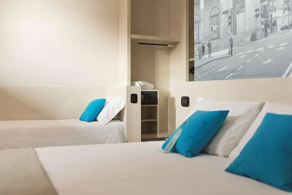 B&B Hotel Bergamo City 3*,