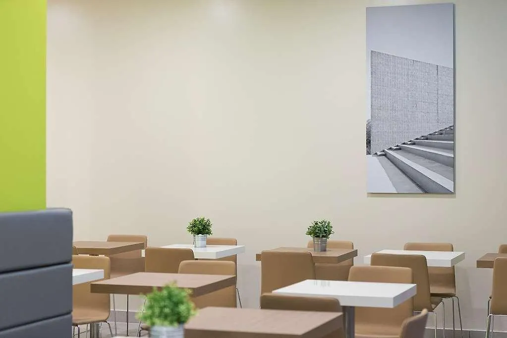 ***  B&B Hotel Bergamo City Italy